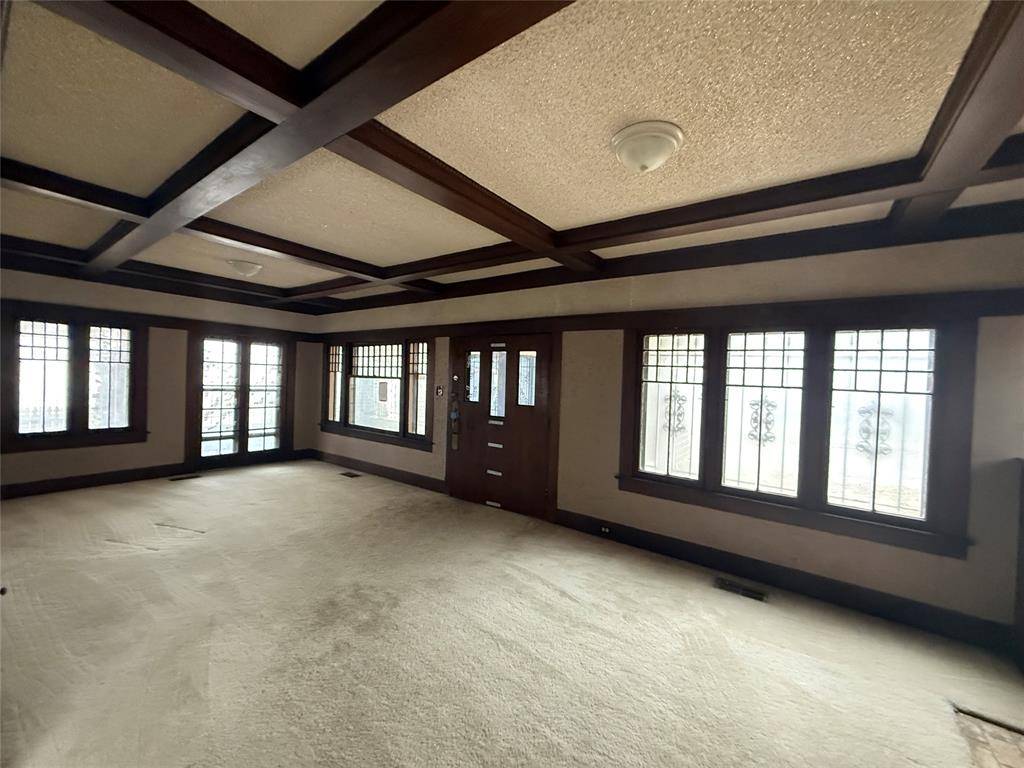 Denison, TX 75020,215 W Sears Street