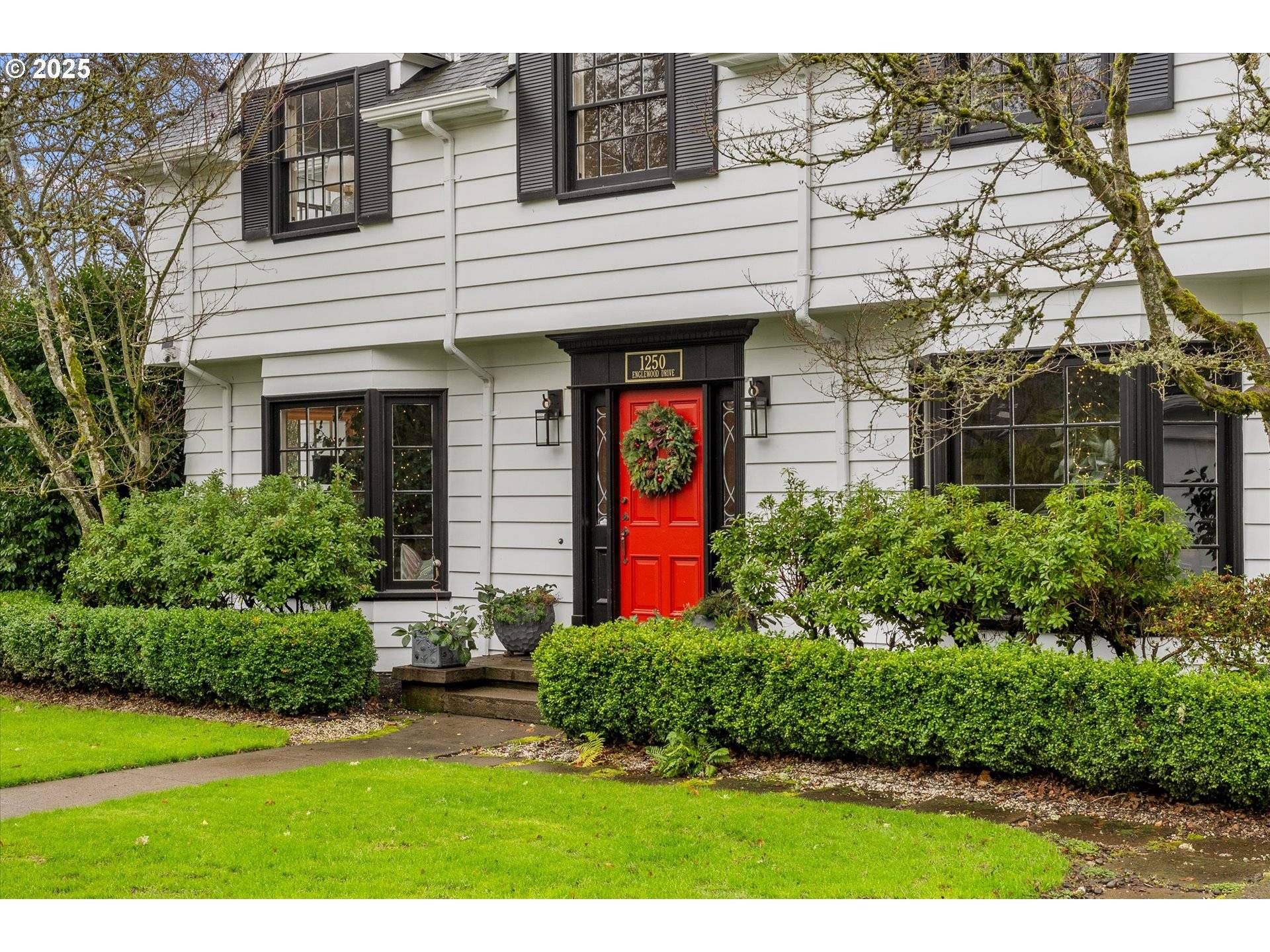 Lake Oswego, OR 97034,1250 SW ENGLEWOOD DR