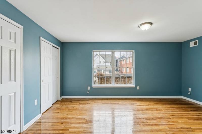 Newark City, NJ 07106,79 Norwood St