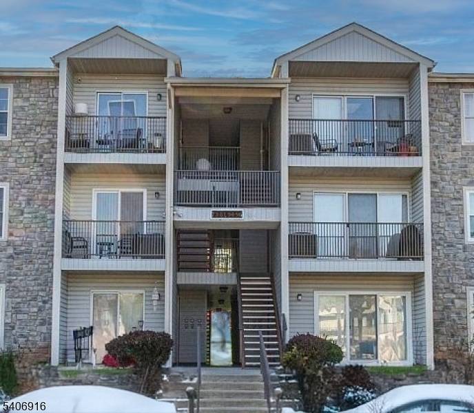 Lincoln Park Boro, NJ 07035,84 Robertson Way