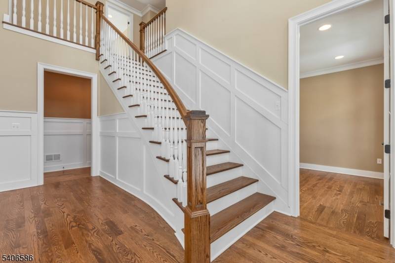 Florham Park Boro, NJ 07932,93 Edgewood Dr