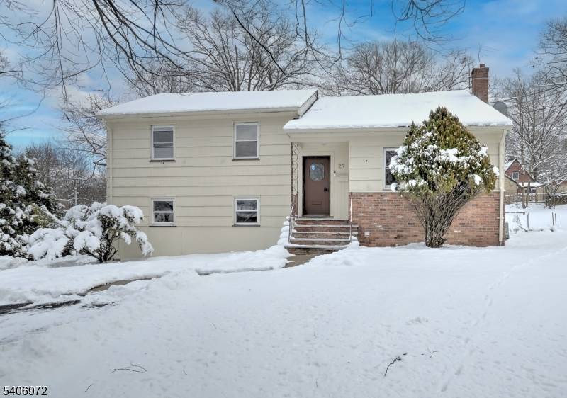 West Orange Twp., NJ 07052,27 Old Short Hills Rd