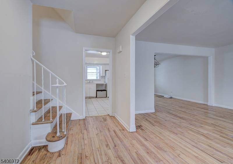 West Orange Twp., NJ 07052,27 Old Short Hills Rd