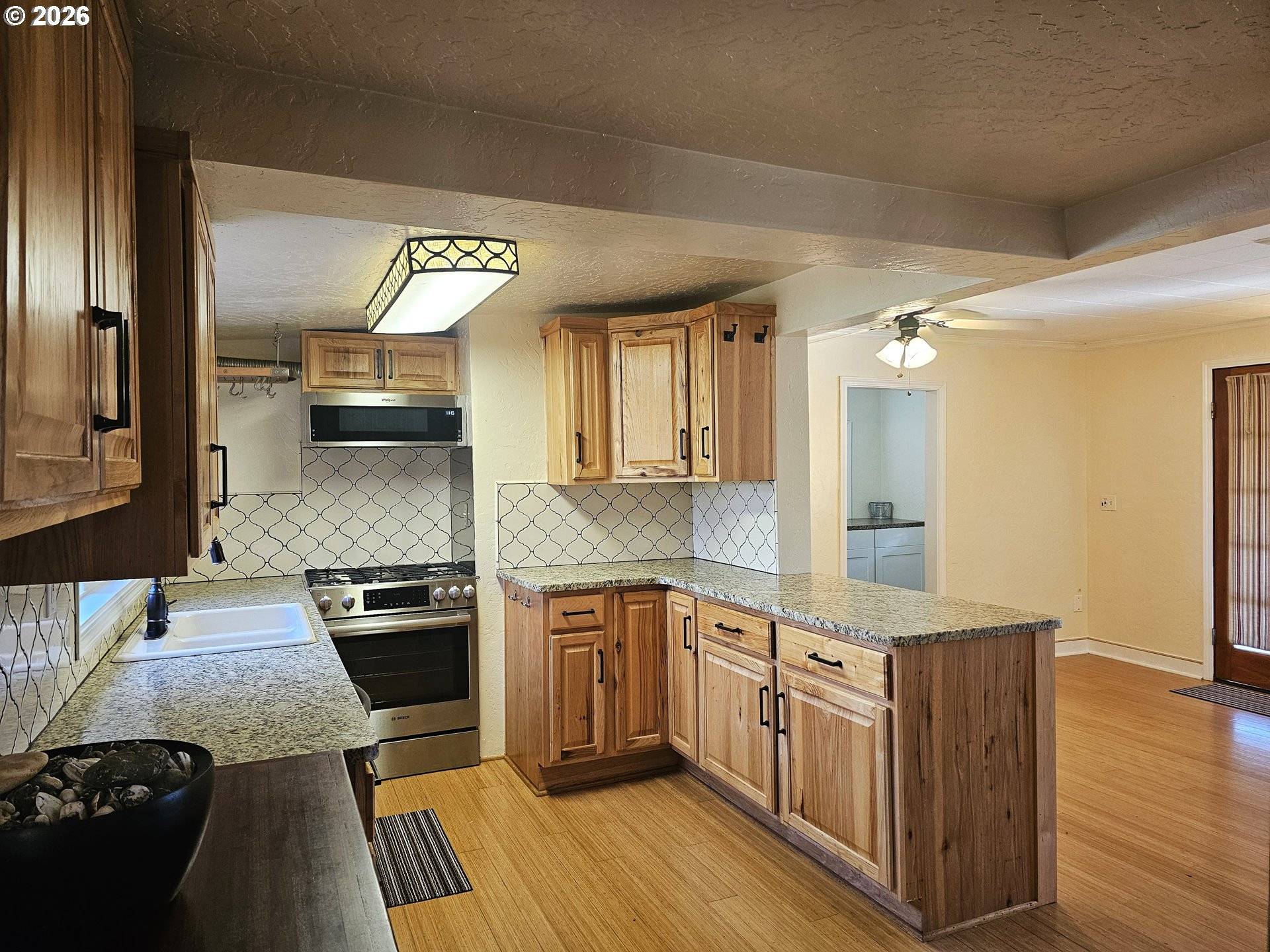 Brookings, OR 97415,237 WHARF ST