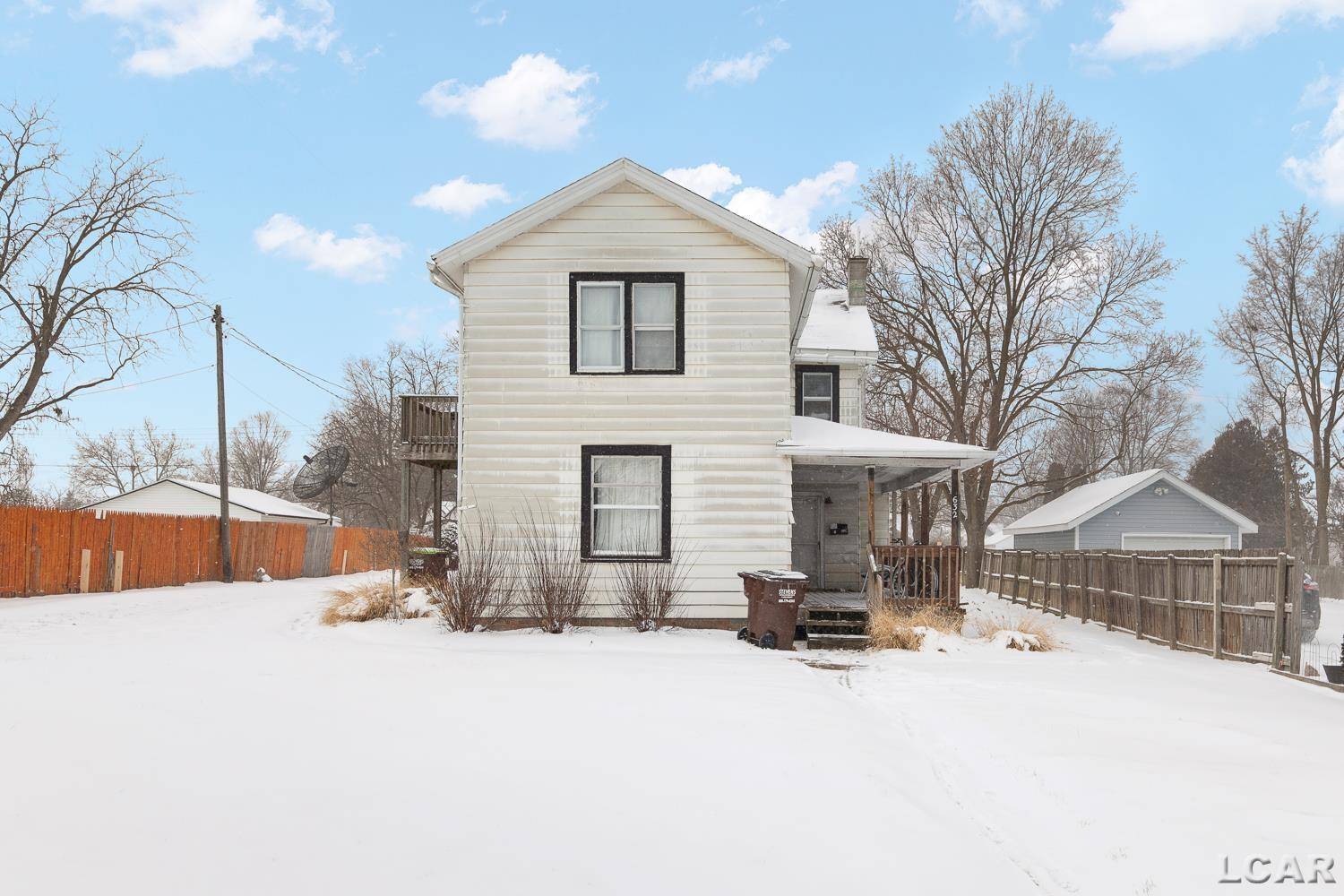 Adrian, MI 49221,632 Division ST