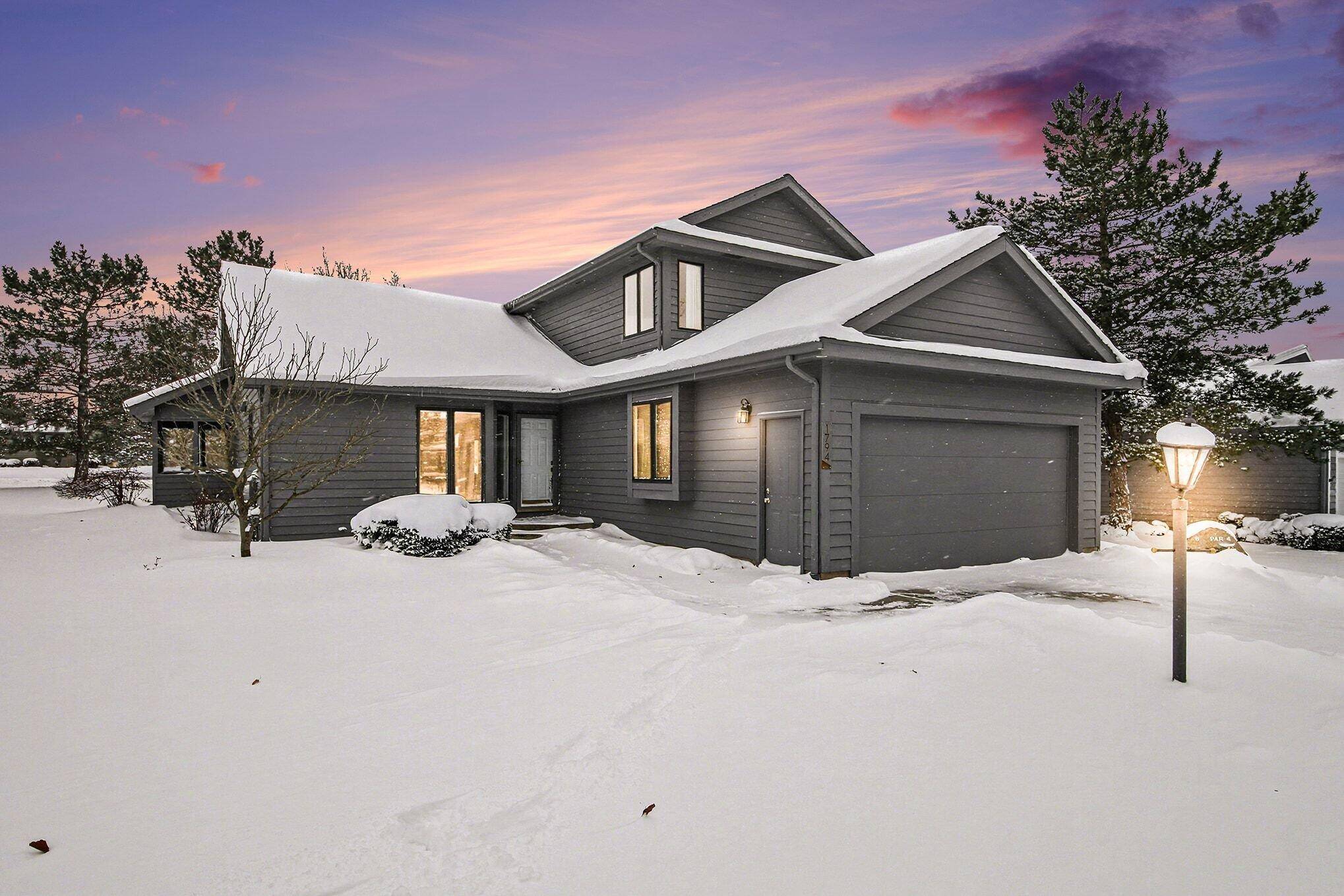 Caledonia, MI 49316,1794 Spring Meadow CT SE #10