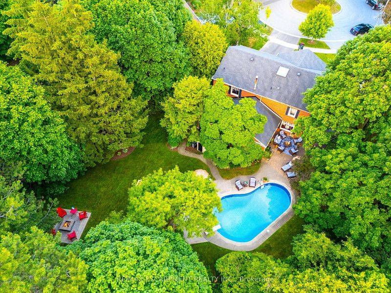 Mississauga, ON L5L 2P9,3555 Kingbird CT