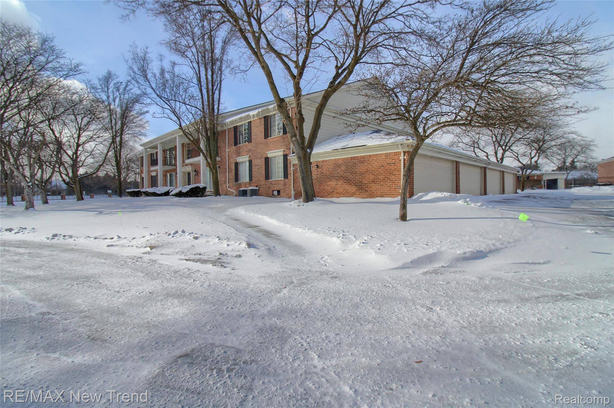 Farmington, MI 48334,29624 Middlebelt RD #2902