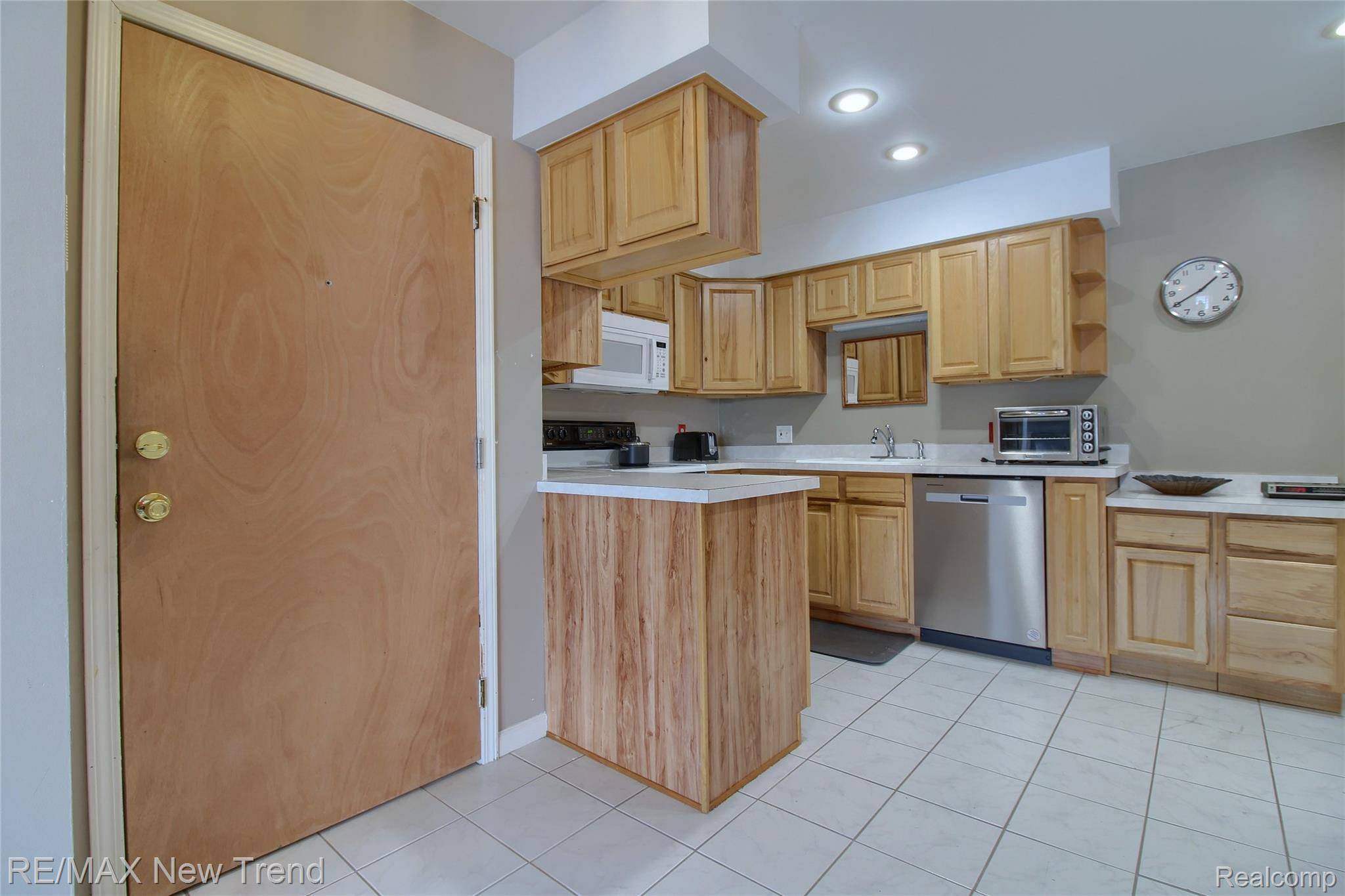 Farmington, MI 48334,29624 Middlebelt RD #2902