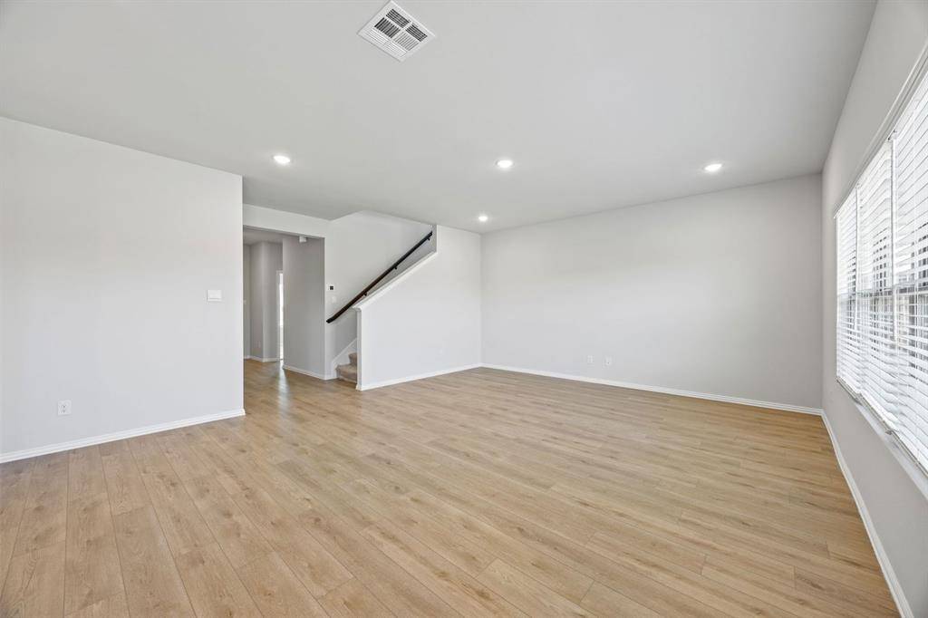 Van Alstyne, TX 75495,528 Stone Hollow Drive