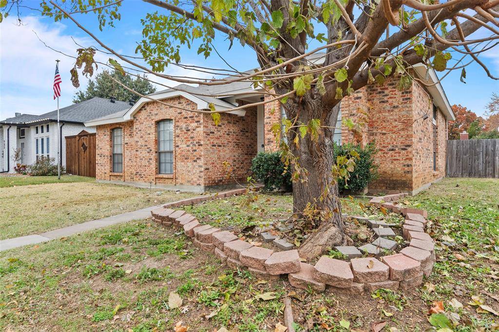 Lewisville, TX 75067,983 Downey Drive