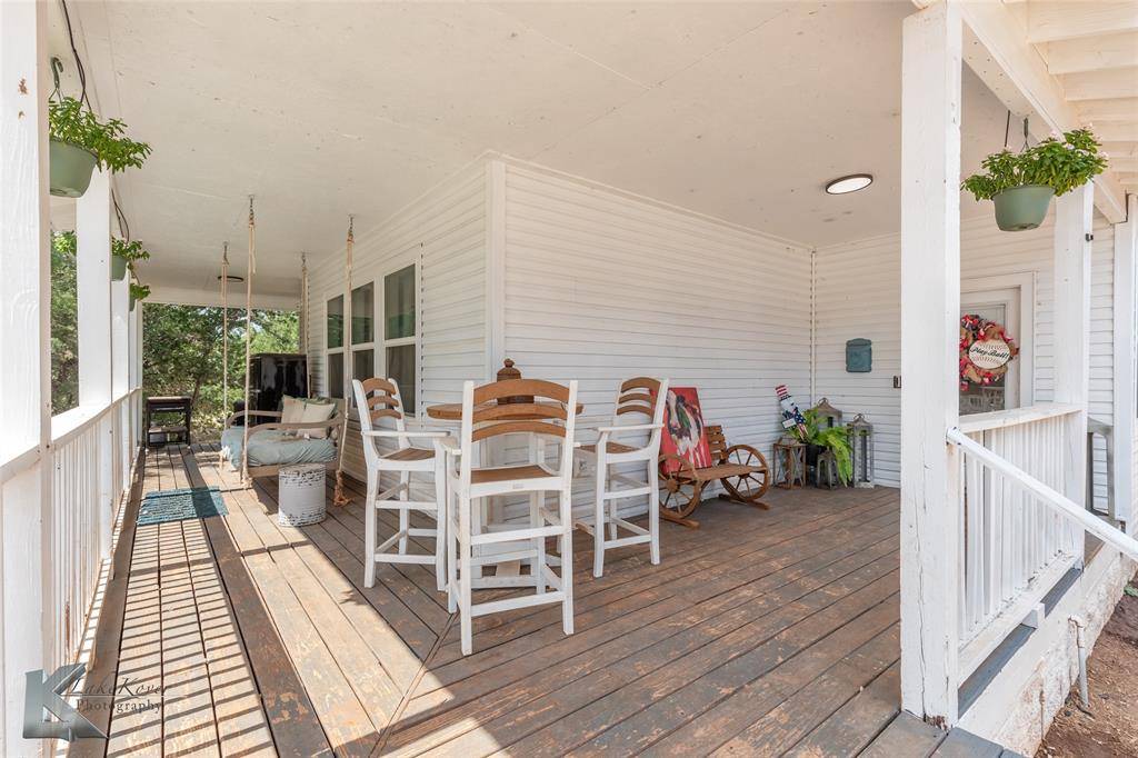 Buffalo Gap, TX 79508,757 Maxwell Street