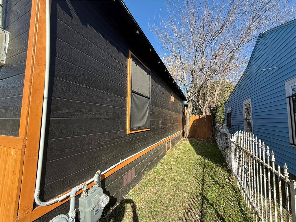 Dallas, TX 75210,2912 Frazier Street