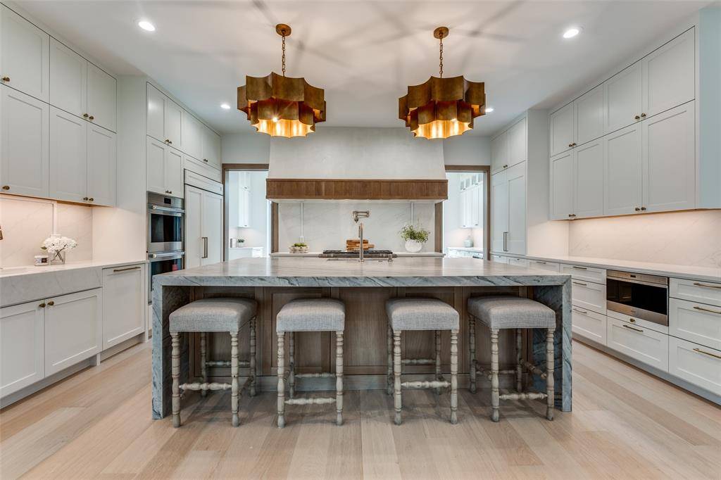 Dallas, TX 75230,6215 Lafayette Way