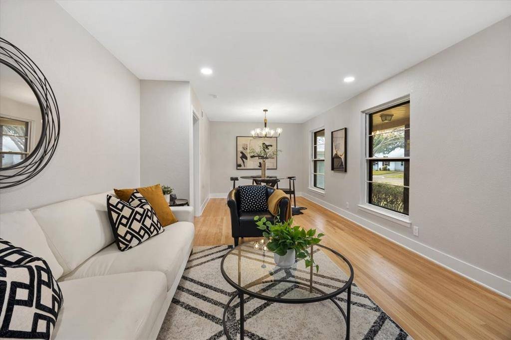 Dallas, TX 75218,10524 Coleridge Street