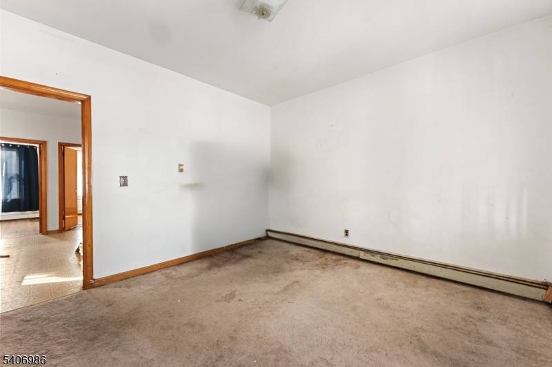 Clifton City, NJ 07011,22 Arthur St