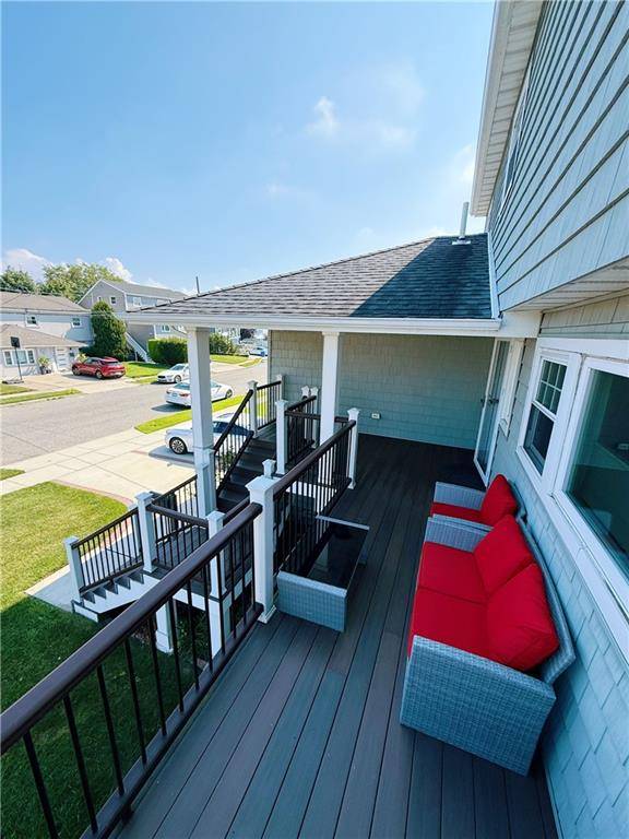 22 Wilshire CT, Freeport, NY 11520