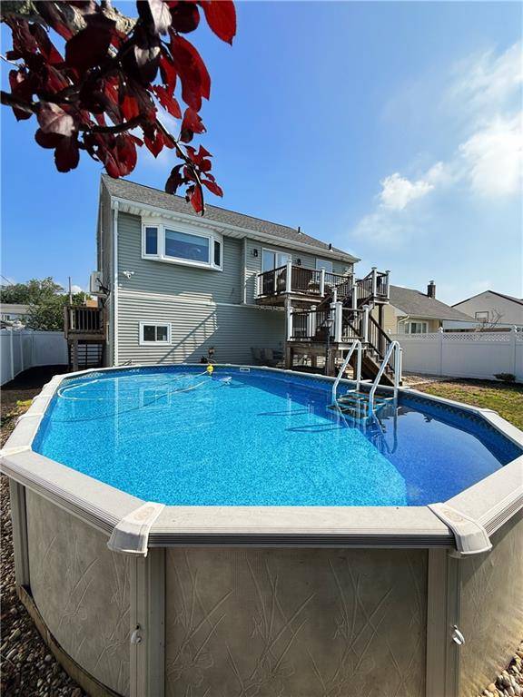 22 Wilshire CT, Freeport, NY 11520