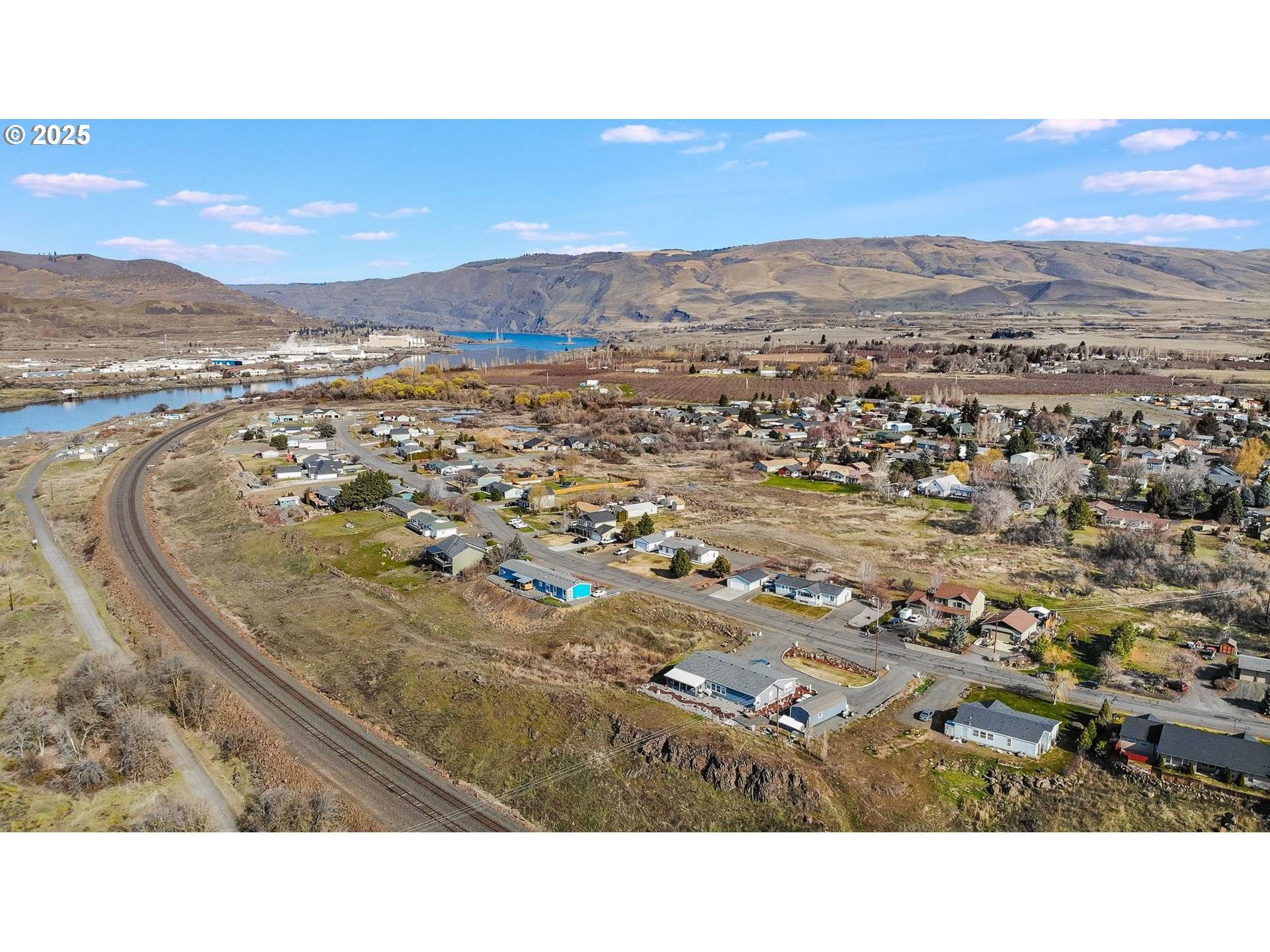 550 SUNRIDGE AVE, Dallesport, WA 98617