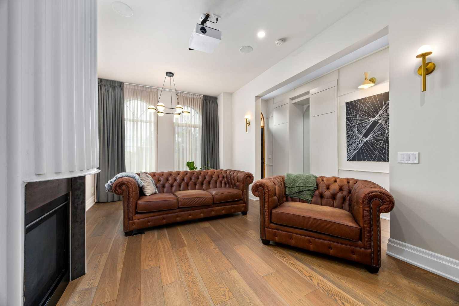 Calgary, AB T2G 4L8,1129 Maggie ST SE