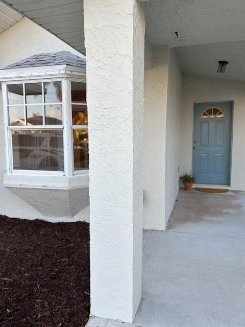 Okeechobee, FL 34974,614 SE 26th Dr