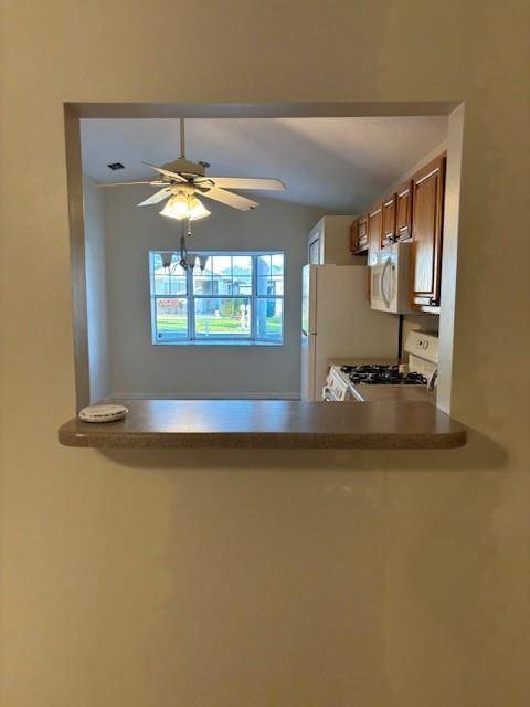 Okeechobee, FL 34974,614 SE 26th Dr