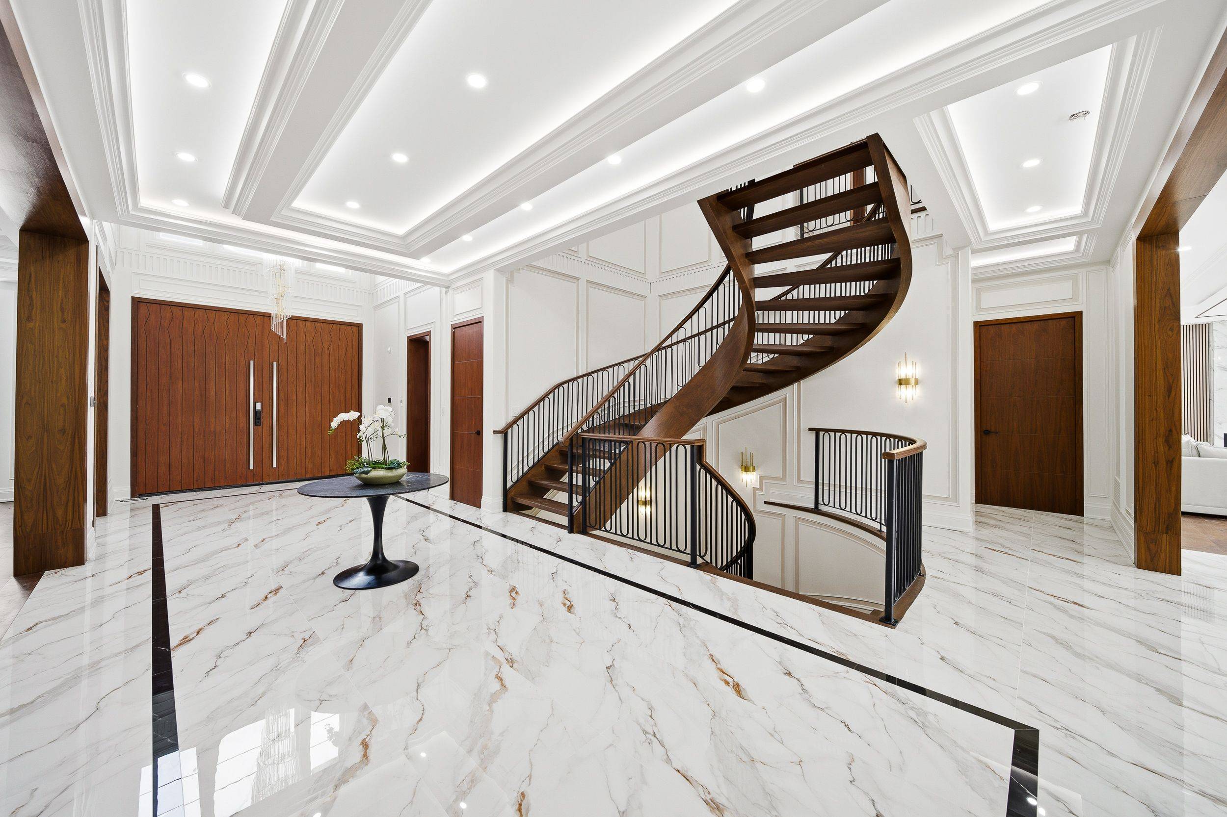 King, ON L7B 1C7,221 Burton Grove N/A