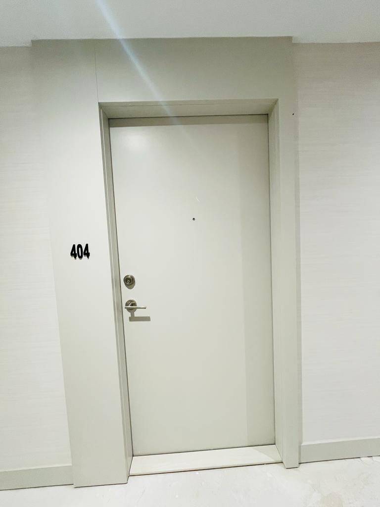 Brampton, ON L7A 5L7,225 Veterans DR #404