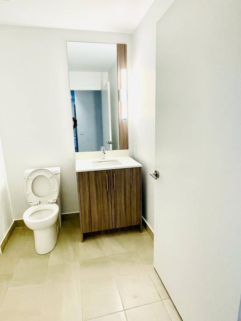 Brampton, ON L7A 5L7,225 Veterans DR #404