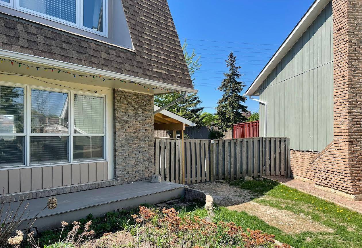 Mississauga, ON L5N 1Z7,2946 Quetta Mews