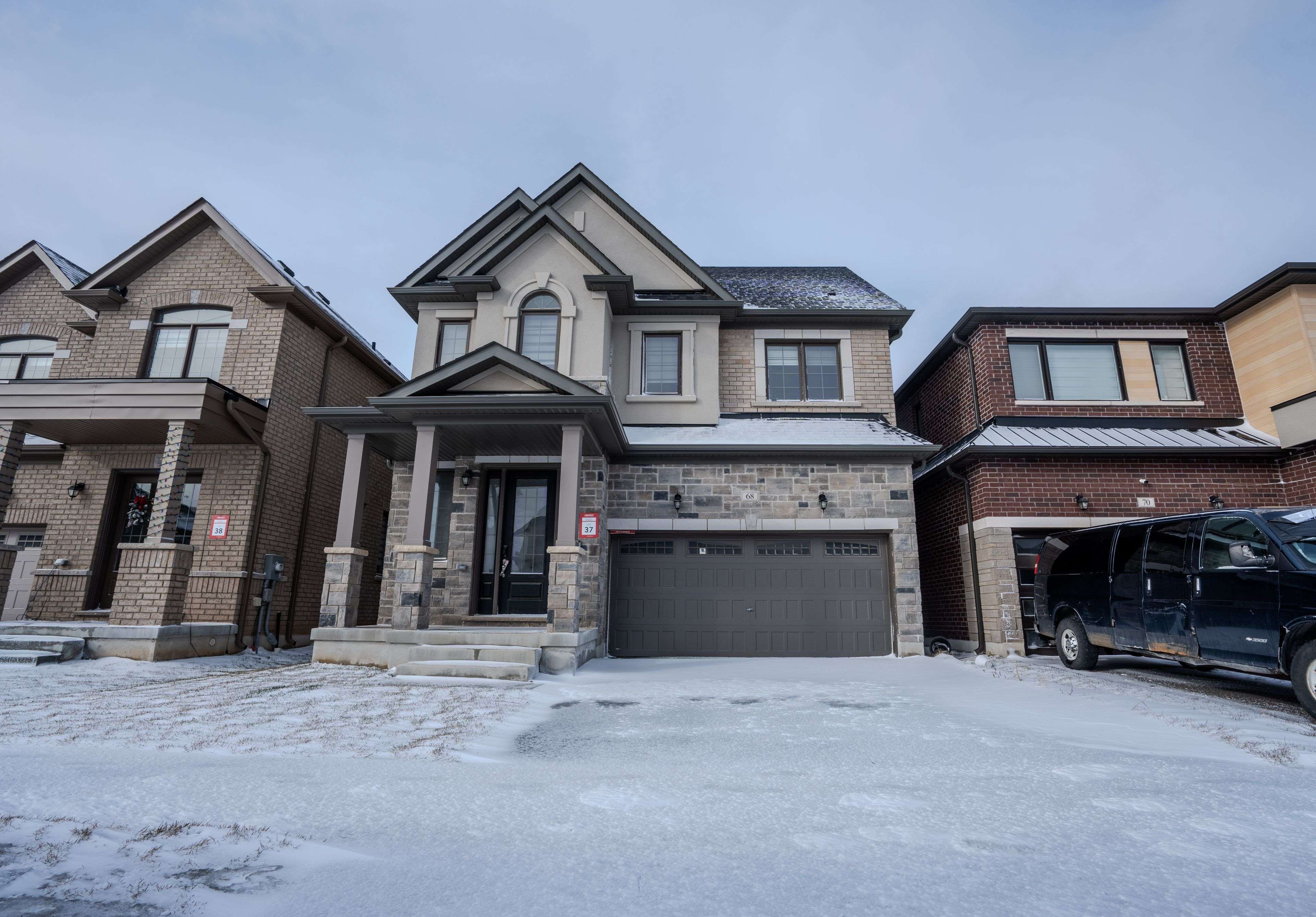 Brantford, ON N3T 0X4,68 Granka ST