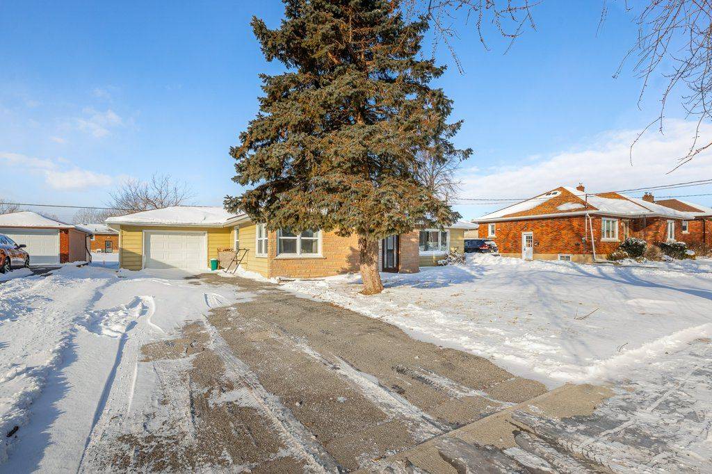 Port Colborne, ON L3K 2G3,110 Clarke ST