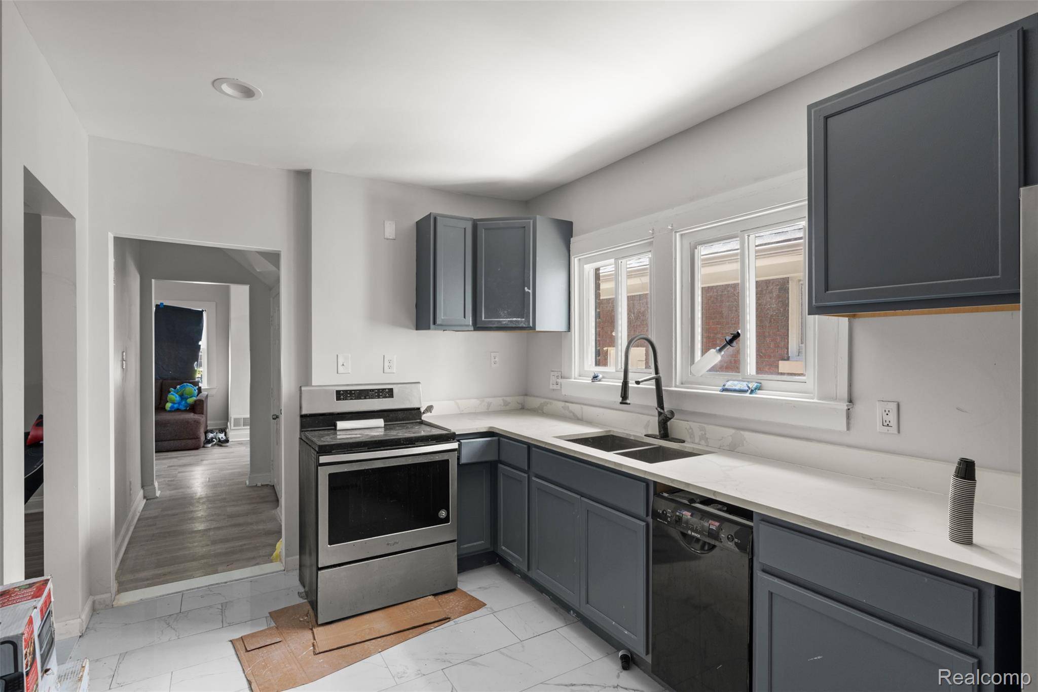 Detroit, MI 48206,2717 Burlingame ST