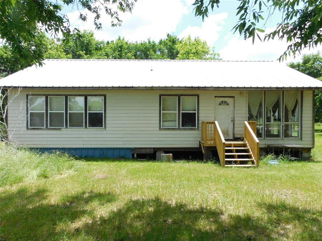 Hubbard, TX 76648,504 NE 7th Street