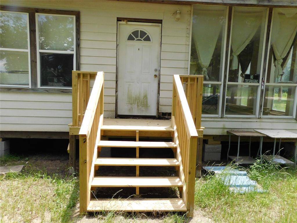 Hubbard, TX 76648,504 NE 7th Street