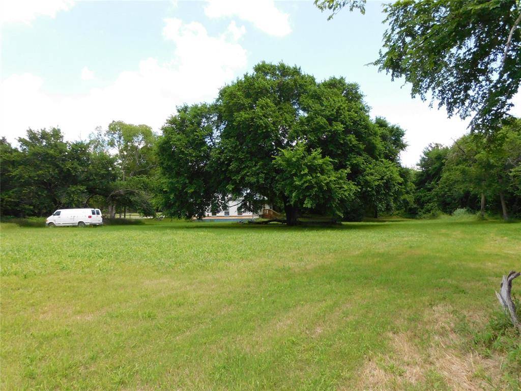 Hubbard, TX 76648,504 NE 7th Street