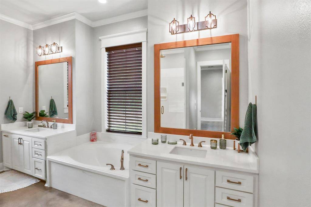 Lindale, TX 75771,22302 County Road 422