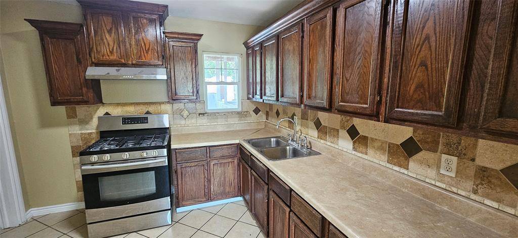 Dallas, TX 75217,8613 Elam Road