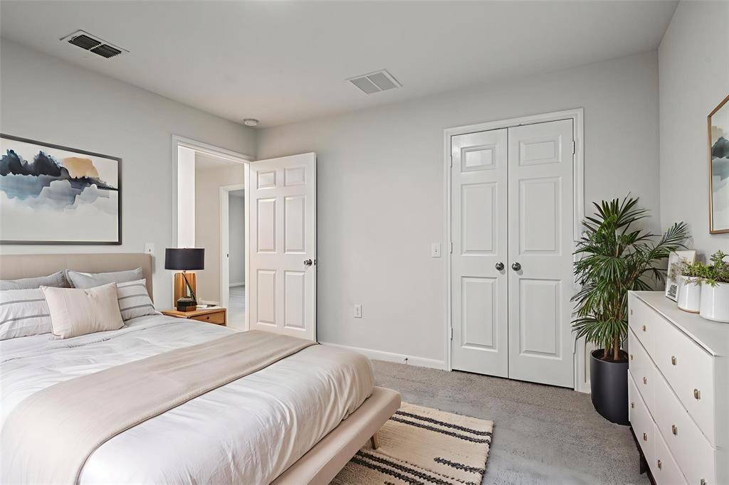 Dallas, TX 75215,2714 Silkwood Street