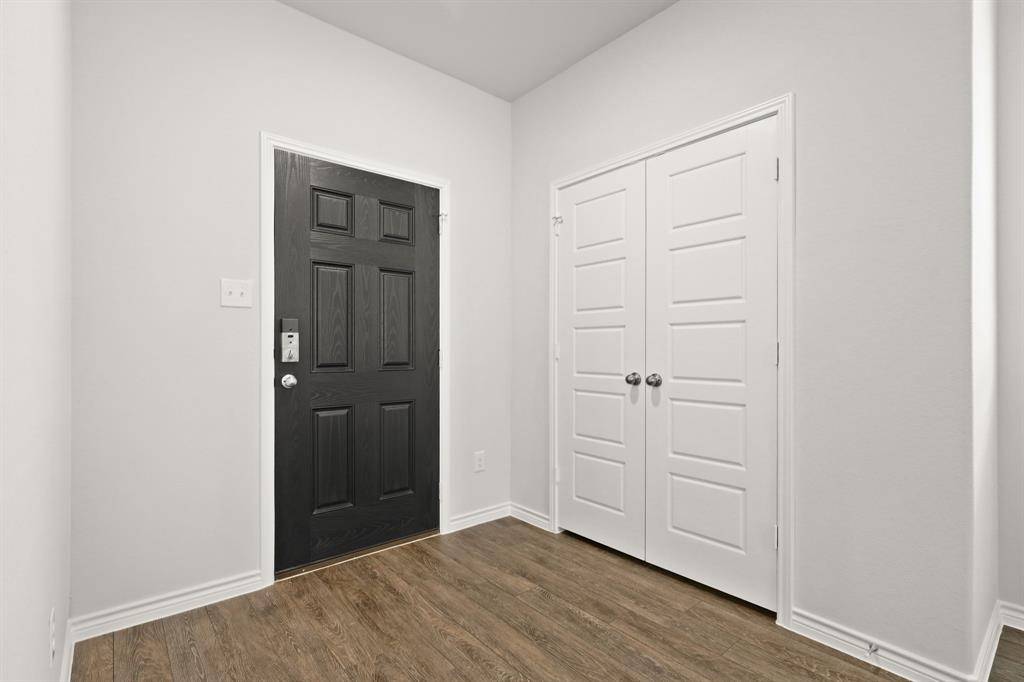 Ennis, TX 75119,1504 Romans Road