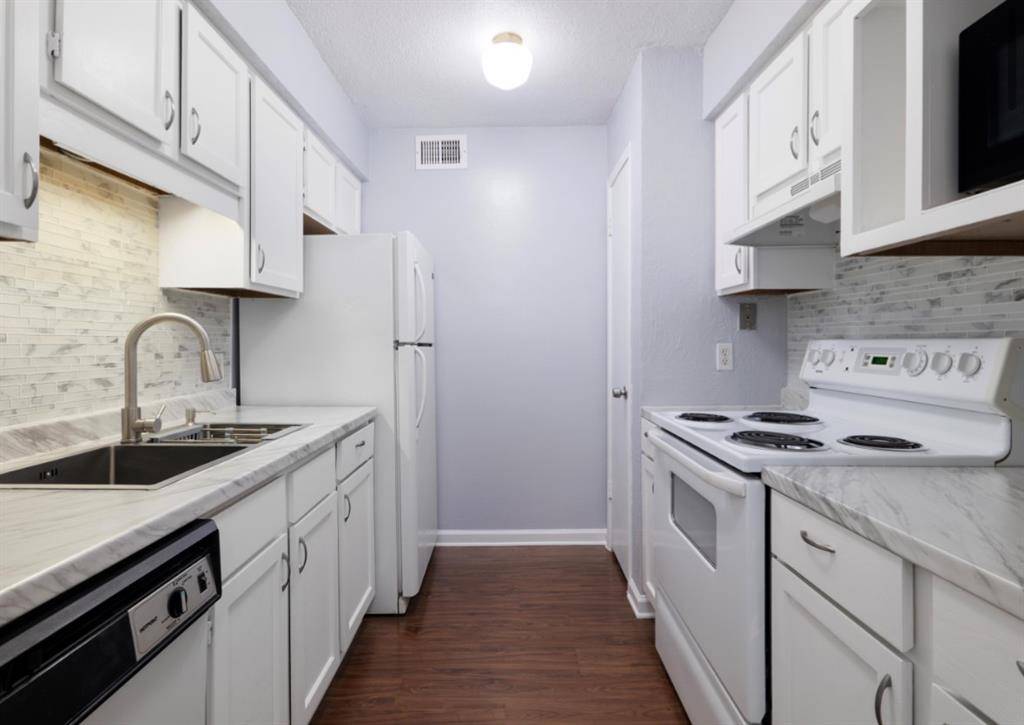 Dallas, TX 75231,8109 Skillman Street #2001