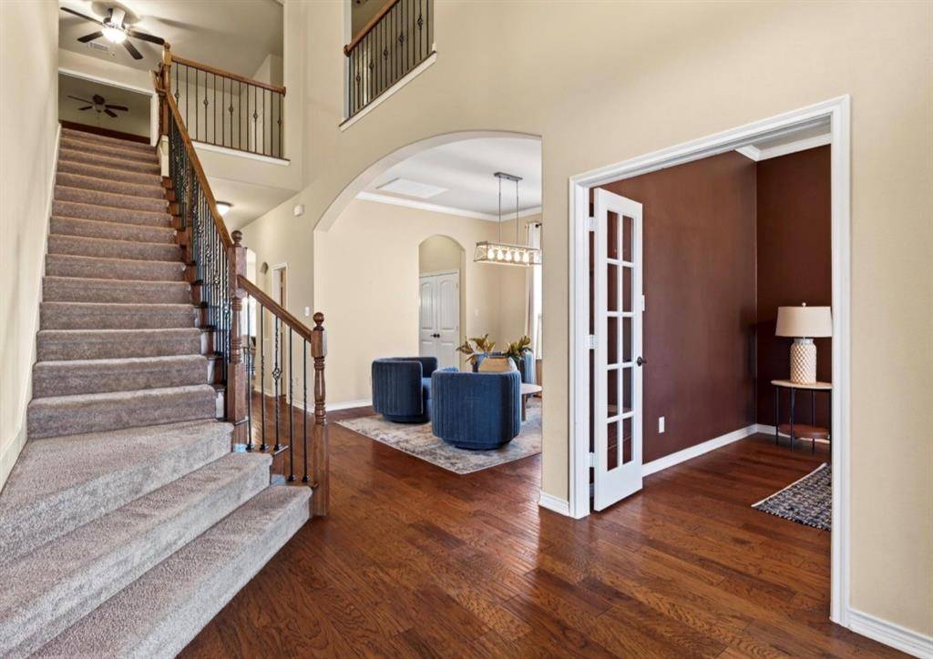 Mckinney, TX 75072,908 Hollowbrook Circle