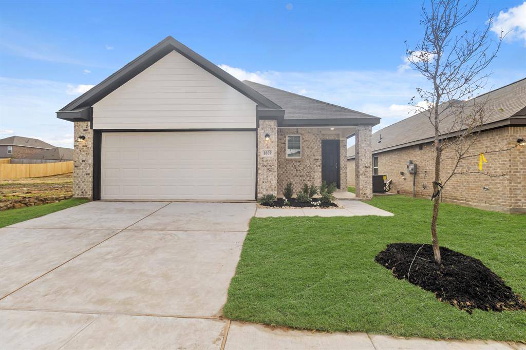 Ennis, TX 75119,1609 Romans Road