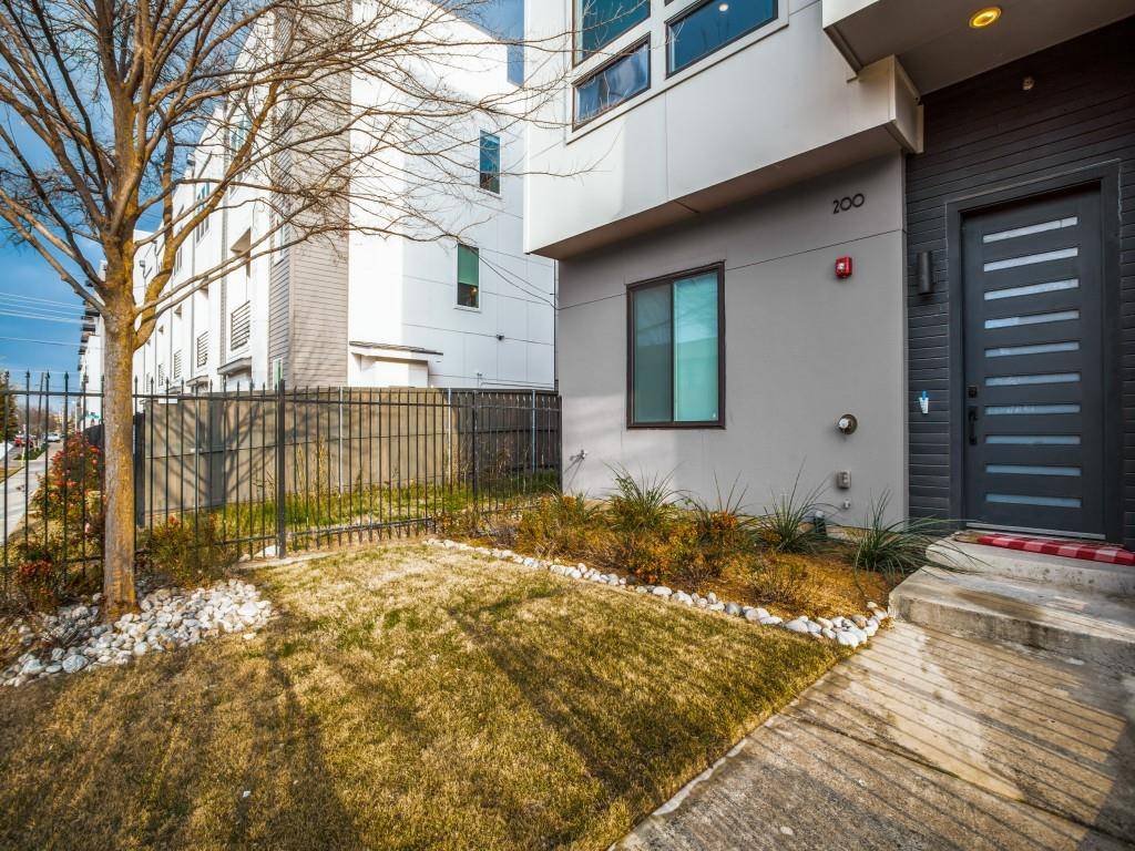 Dallas, TX 75204,3816 Roseland #B200