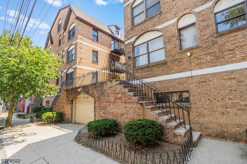 Newark City, NJ 07105,63-69 Rome St