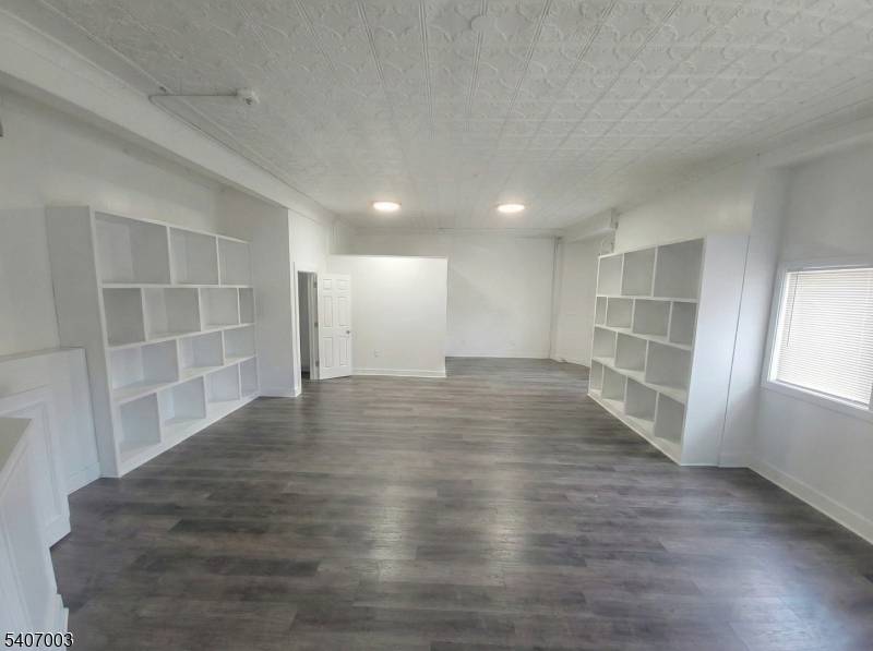 East Orange City, NJ 07018,160 Sanford St