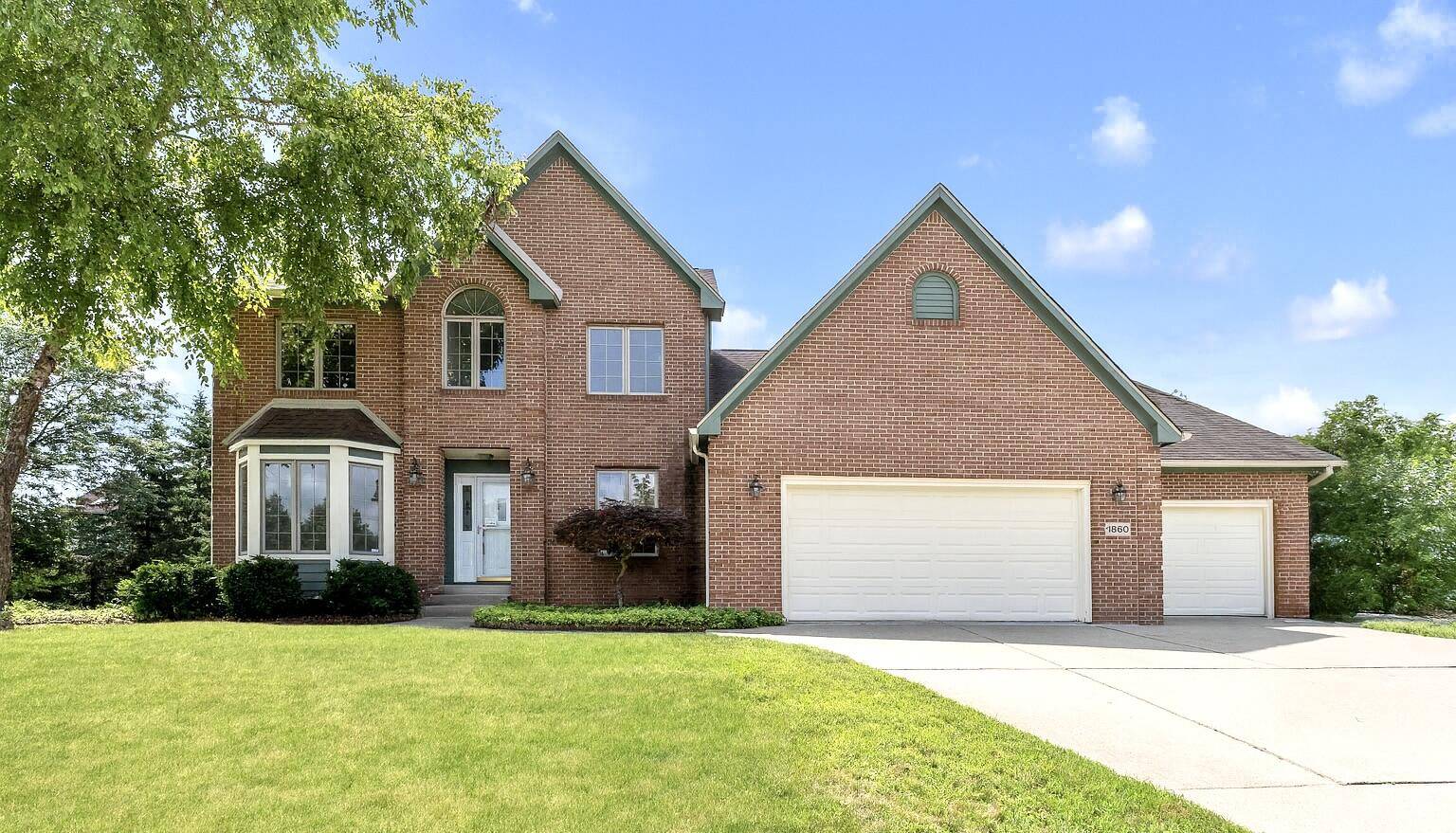 Ann Arbor, MI 48103,1860 Chicory Ridge RD