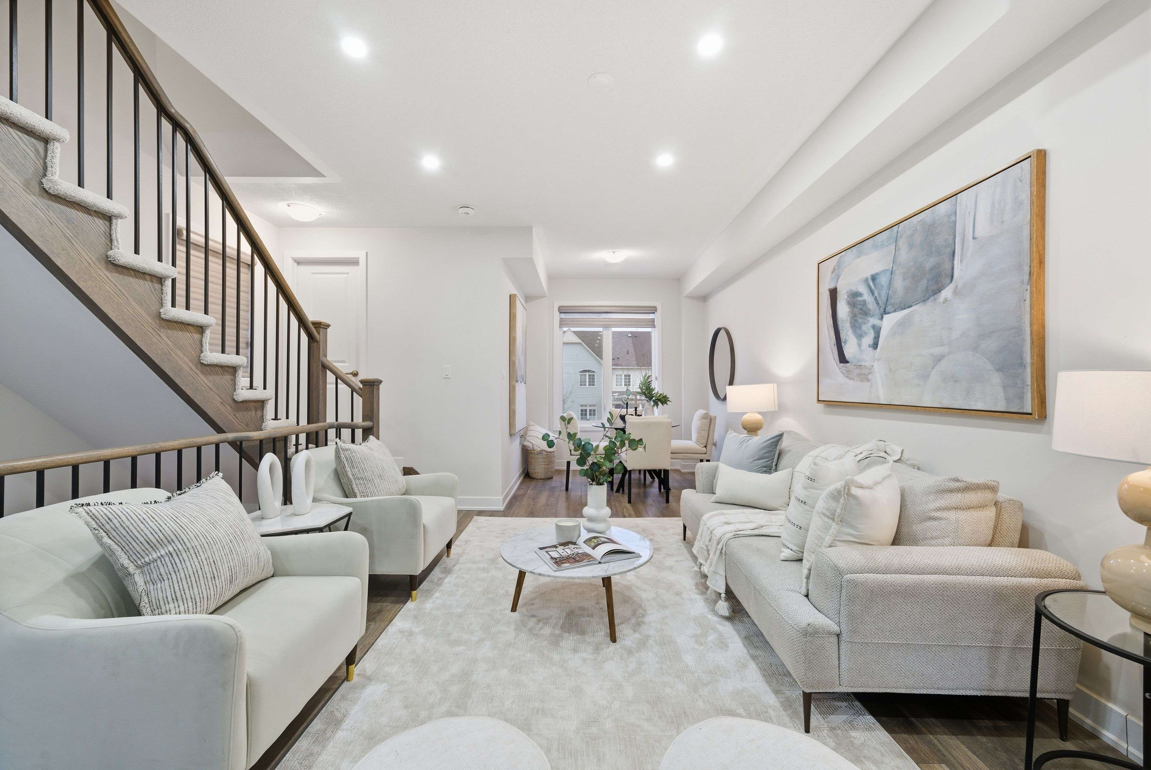 Whitby, ON L1R 0N8,33 Donald Fleming WAY #65