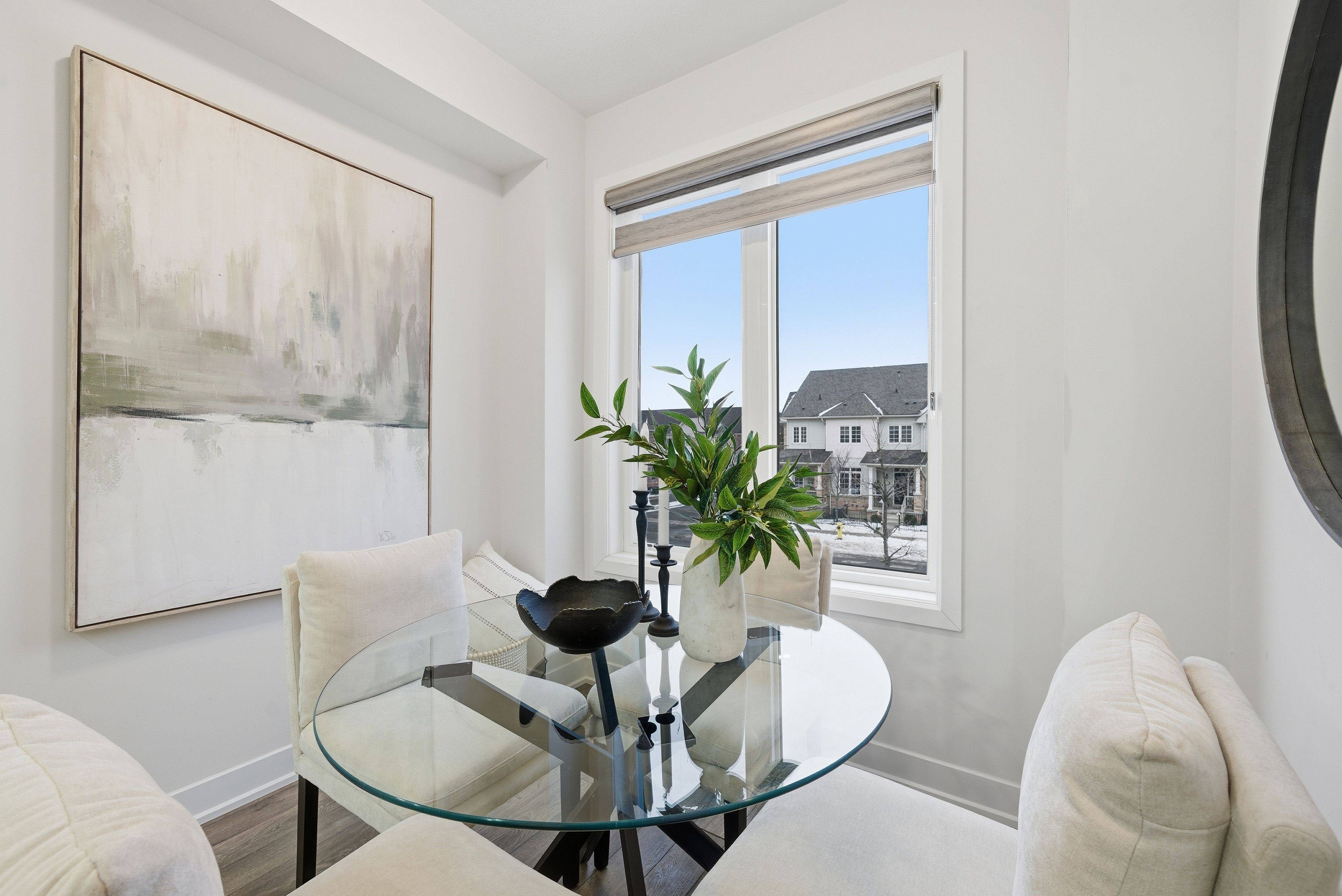 Whitby, ON L1R 0N8,33 Donald Fleming WAY #65