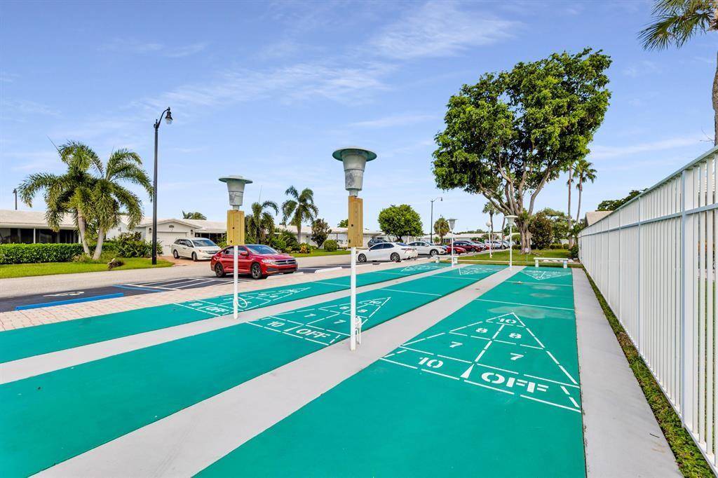 Pompano Beach, FL 33064,2910 E Golf Blvd